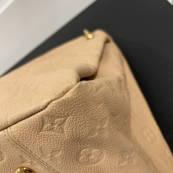 Louis Vuitton Artsy MM  in Monogram Empreinte Leather (JB1133) - Picture 4 of 12